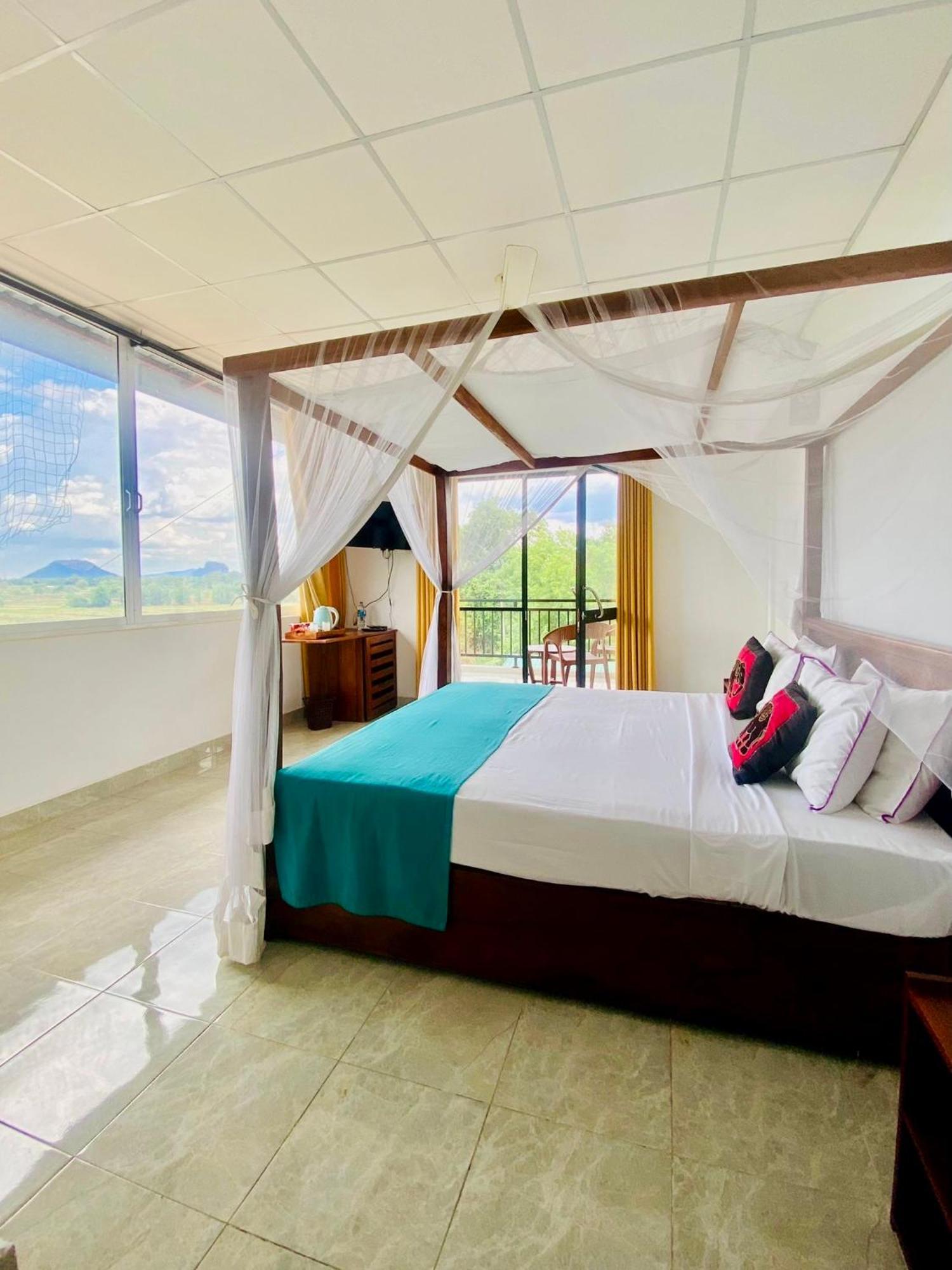 Organic Garden Resort 锡吉里亚 外观 照片